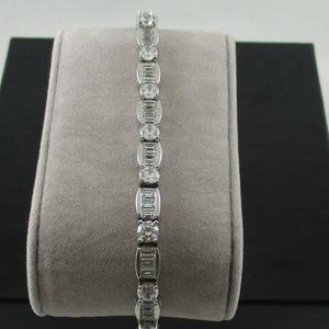 Absolute Round & Baguette Line Bracelet